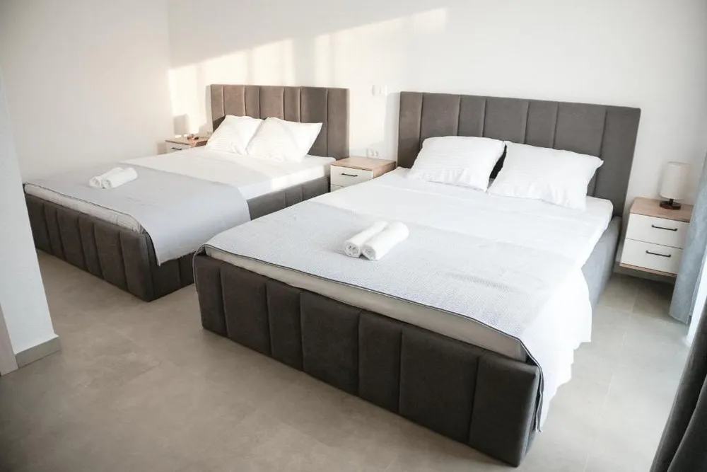 Olive Apartments thumbnail 10