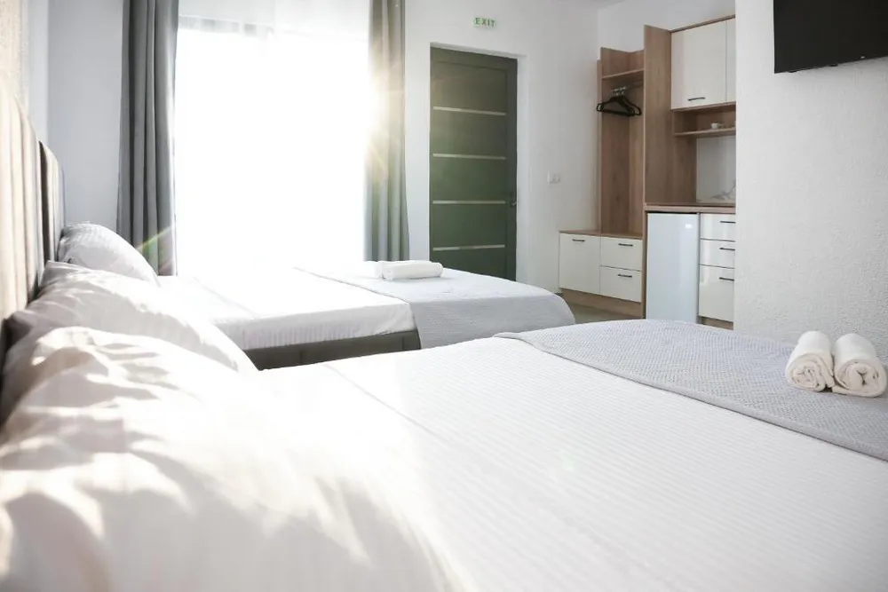 Olive Apartments thumbnail 7