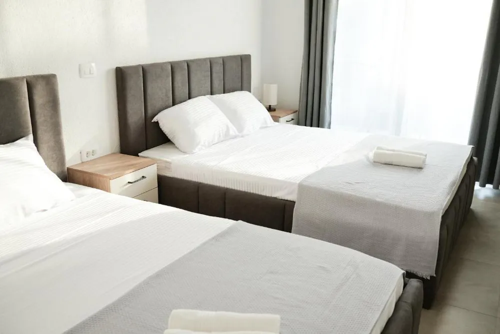 Olive Apartments thumbnail 8